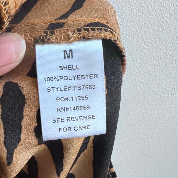 NEW Dress Forum Los Angeles Women's M Animal Print Midi Skirt Goldenrod Black - Picture 6 of 7